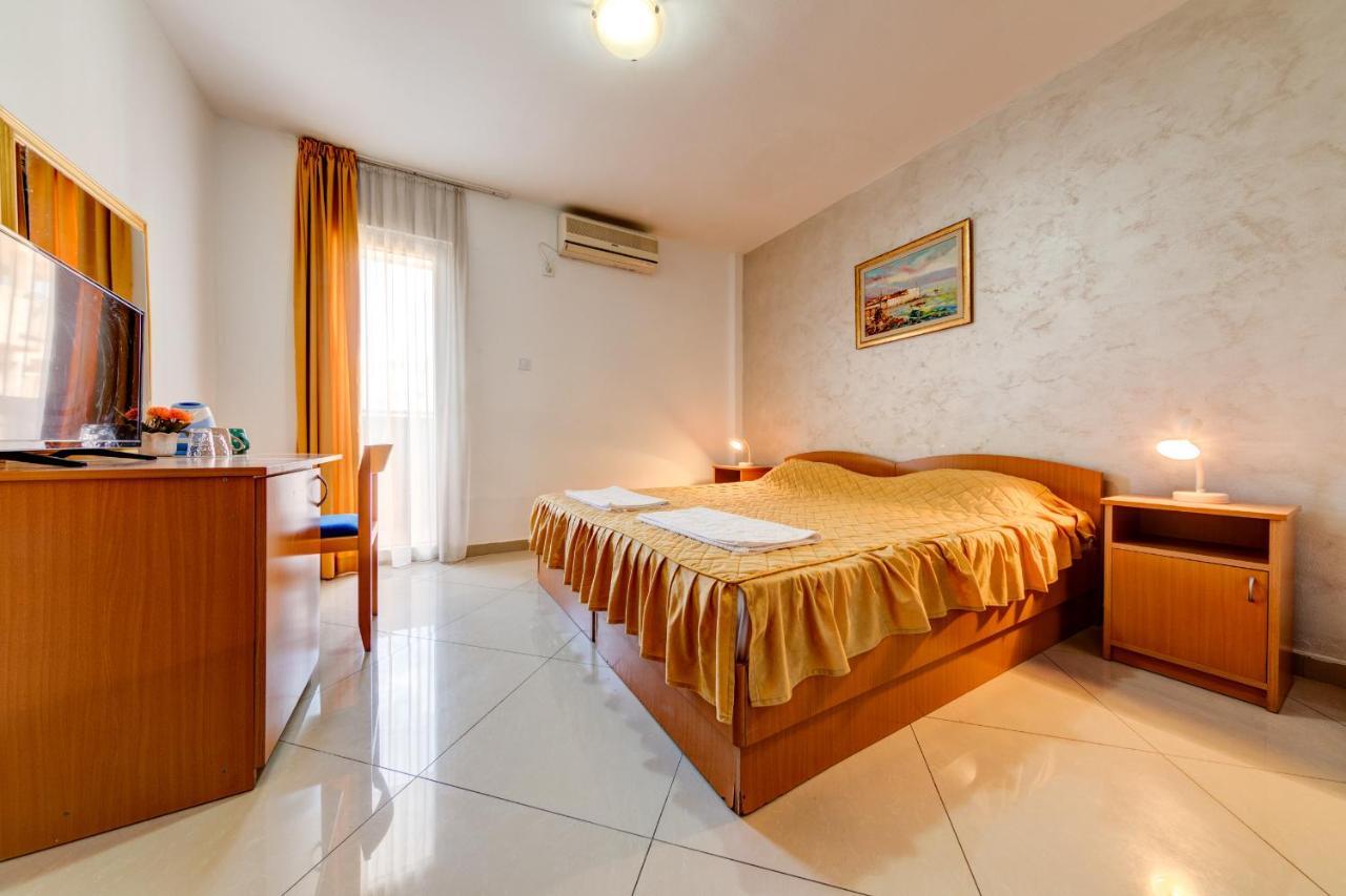 Hotel Suzana Budva Exterior foto