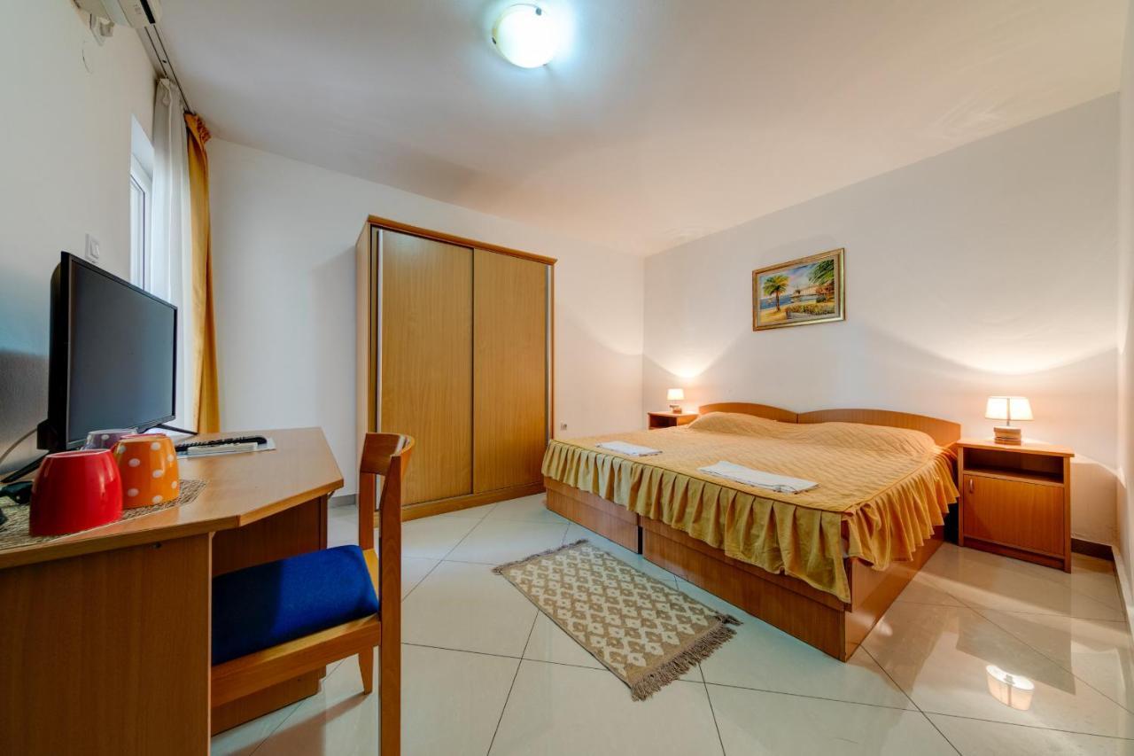 Hotel Suzana Budva Exterior foto